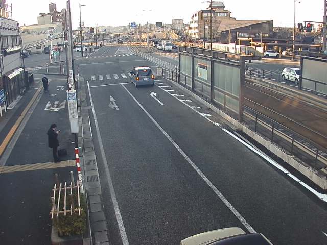 富山県道44号 安野屋交差点のライブカメラ|富山県富山市のサムネイル