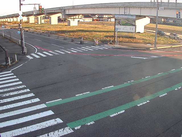富山県道57号 二塚（西）交差点のライブカメラ|富山県高岡市のサムネイル