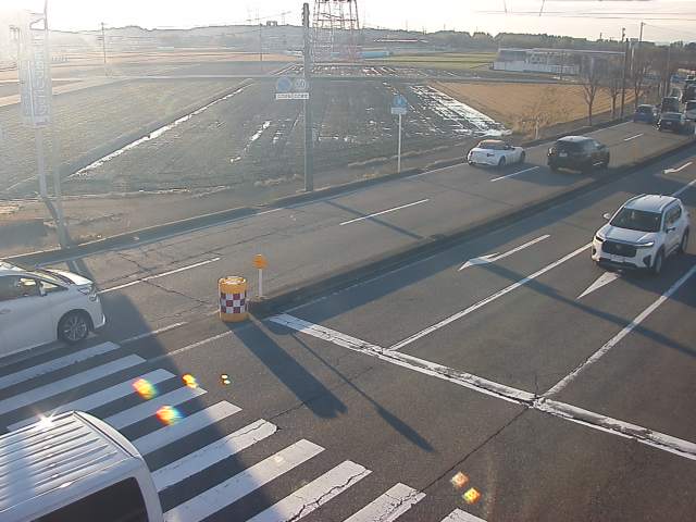 富山県道9号 栃谷交差点のライブカメラ|富山県富山市のサムネイル