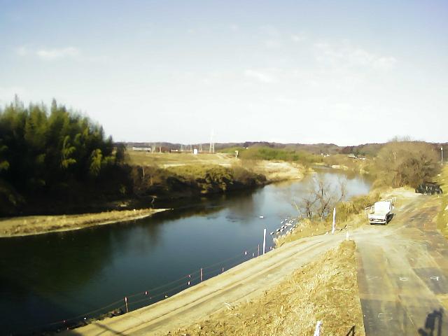 阿武隈川 小作田 R103.2k+100のライブカメラ|福島県須賀川市のサムネイル