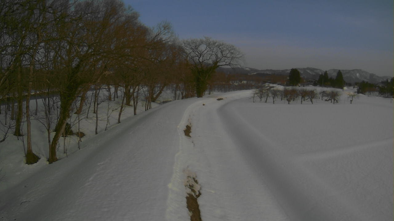 皆瀬川 戸波橋付近 9.0k左岸のライブカメラ|秋田県横手市のサムネイル