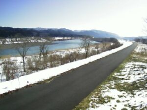 山形県庄内町 最上川 古関 19.4k左岸のライブカメラ