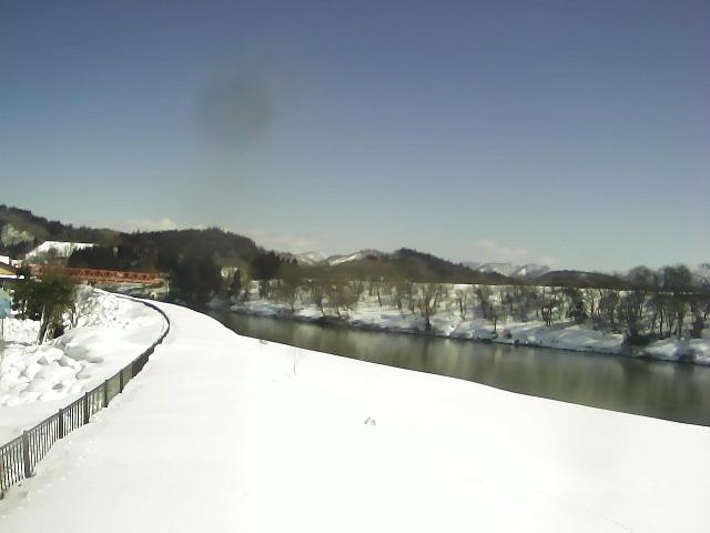 最上川 毒沢 69.9k左岸のライブカメラ|山形県尾花沢市のサムネイル