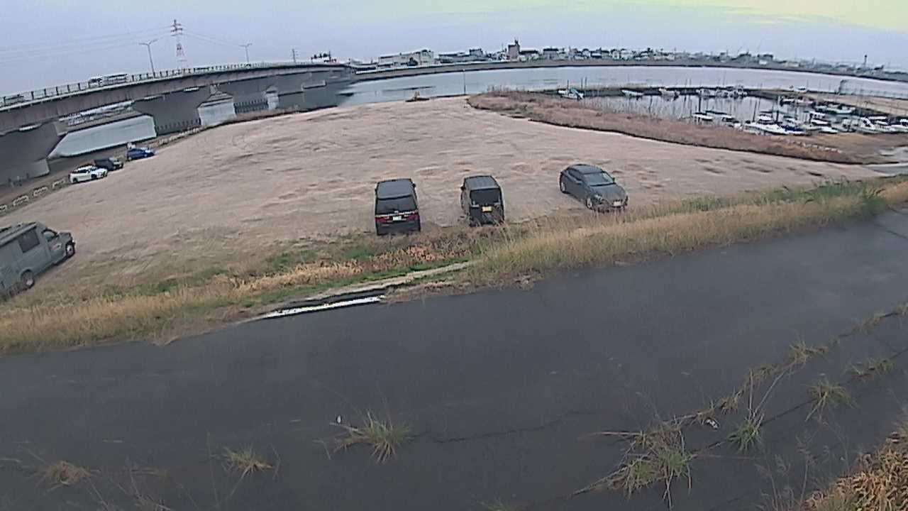 旭川 左岸 3k600のライブカメラ|岡山県岡山市のサムネイル
