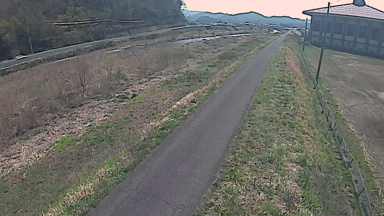 袋川 左岸 6.6kmのライブカメラ|鳥取県鳥取市のサムネイル