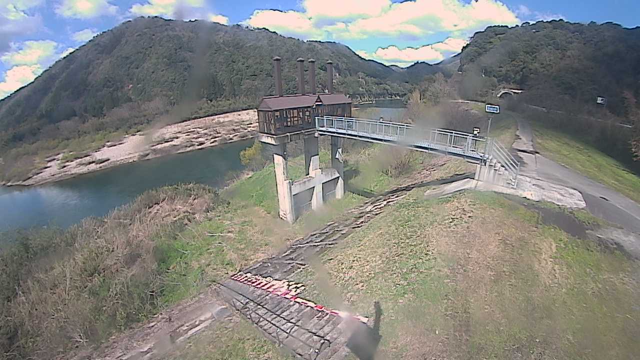 江の川 左岸 乙原42.2kのライブカメラ|島根県美郷町のサムネイル