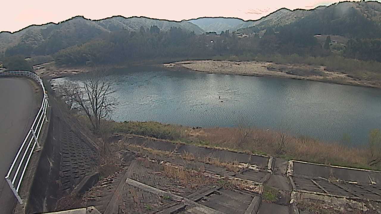 江の川 左岸 滝原54.2kのライブカメラ|島根県美郷町のサムネイル