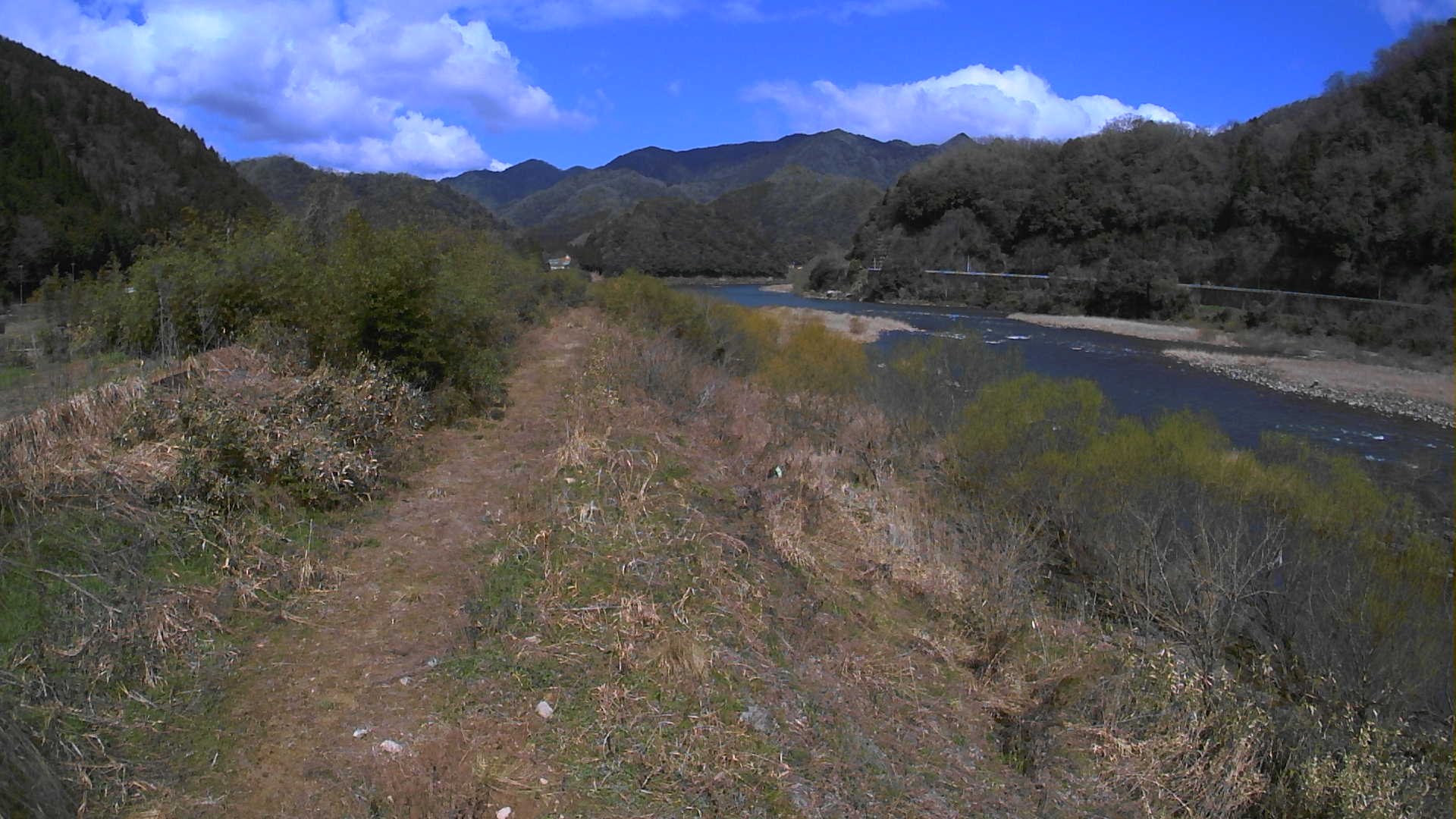 江の川 左岸 都賀行68.8kのライブカメラ|島根県美郷町のサムネイル