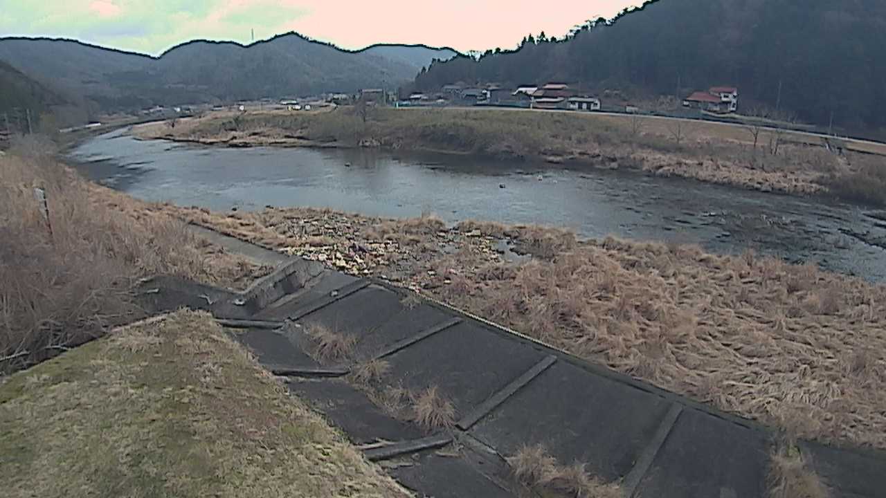 江の川 左岸 内堀165.4kのライブカメラ|広島県安芸高田市のサムネイル