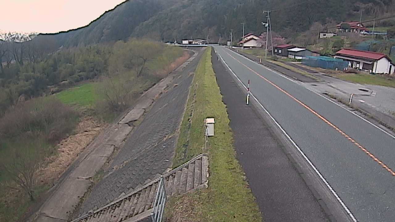 江の川 右岸 三島32.4kのライブカメラ|島根県川本町のサムネイル