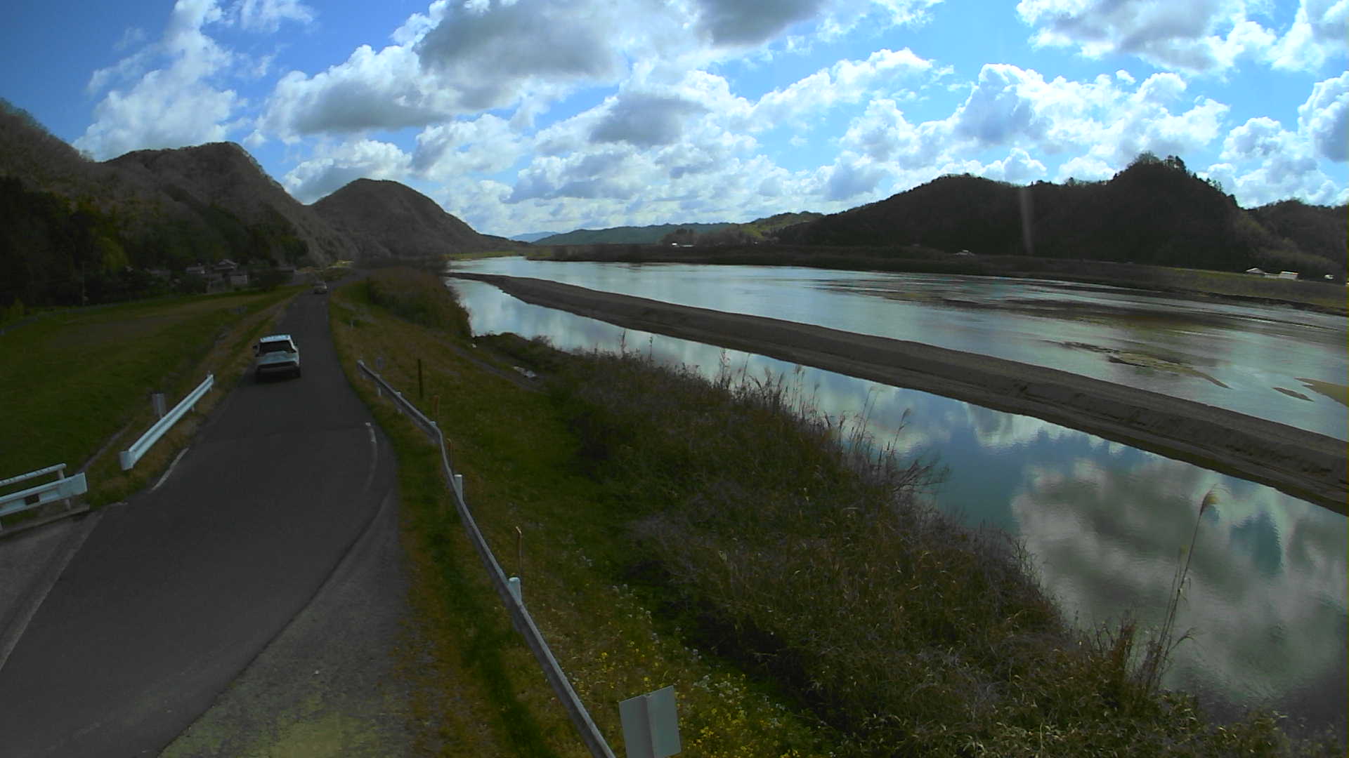 斐伊川 右岸 16k000のライブカメラ|島根県出雲市のサムネイル