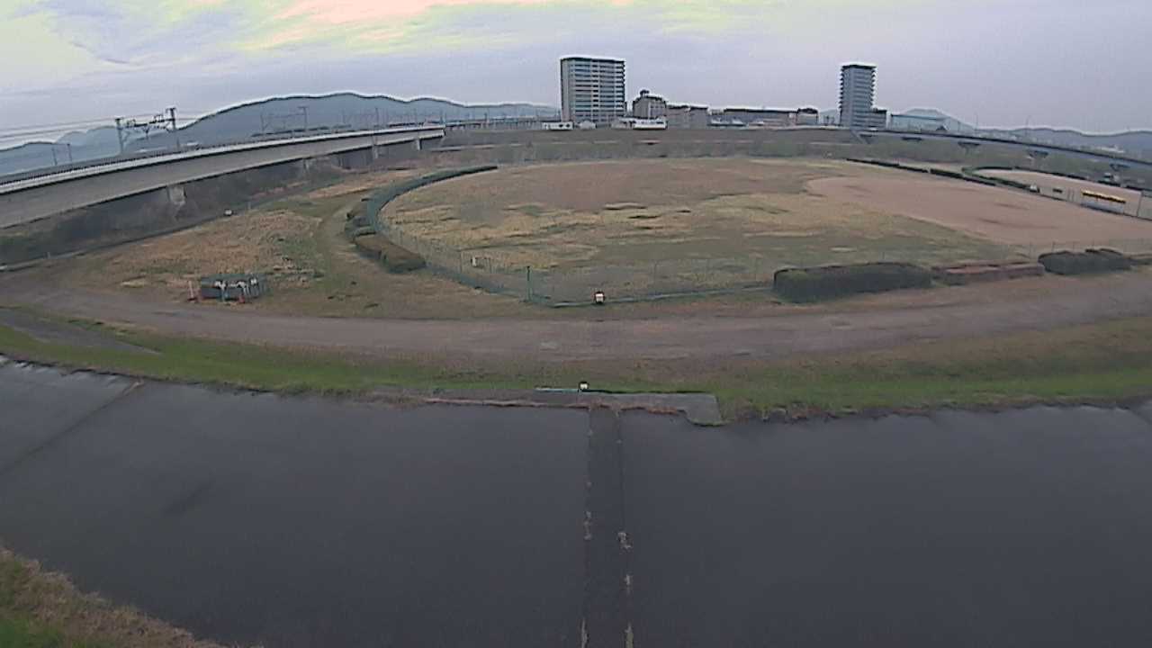 百間川 左岸 12k400のライブカメラ|岡山県岡山市のサムネイル