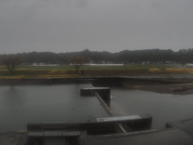 上内田川 右岸2k200梶屋取水樋管のライブカメラ|熊本県山鹿市のサムネイル