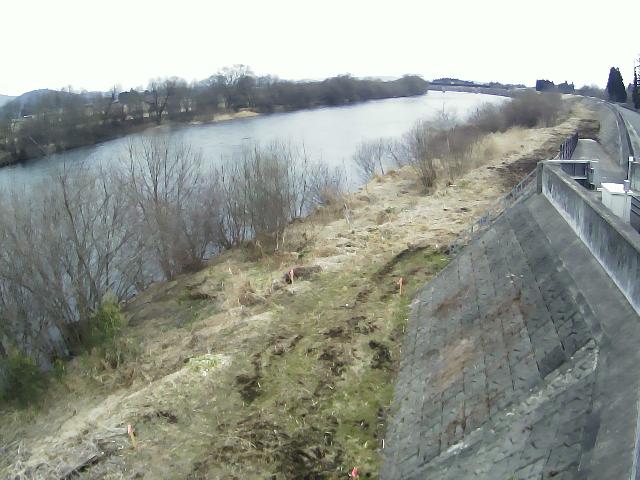 北上川 上流 107.0km右岸のライブカメラ|岩手県花巻市のサムネイル