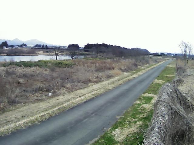 北上川 上流 114.4km左岸のライブカメラ|岩手県紫波町のサムネイル