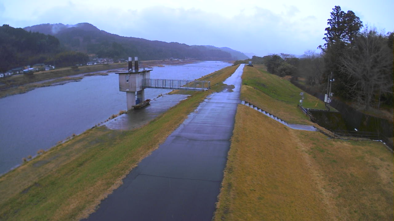球磨川 右岸57k800出水川樋管のライブカメラ|熊本県人吉市のサムネイル