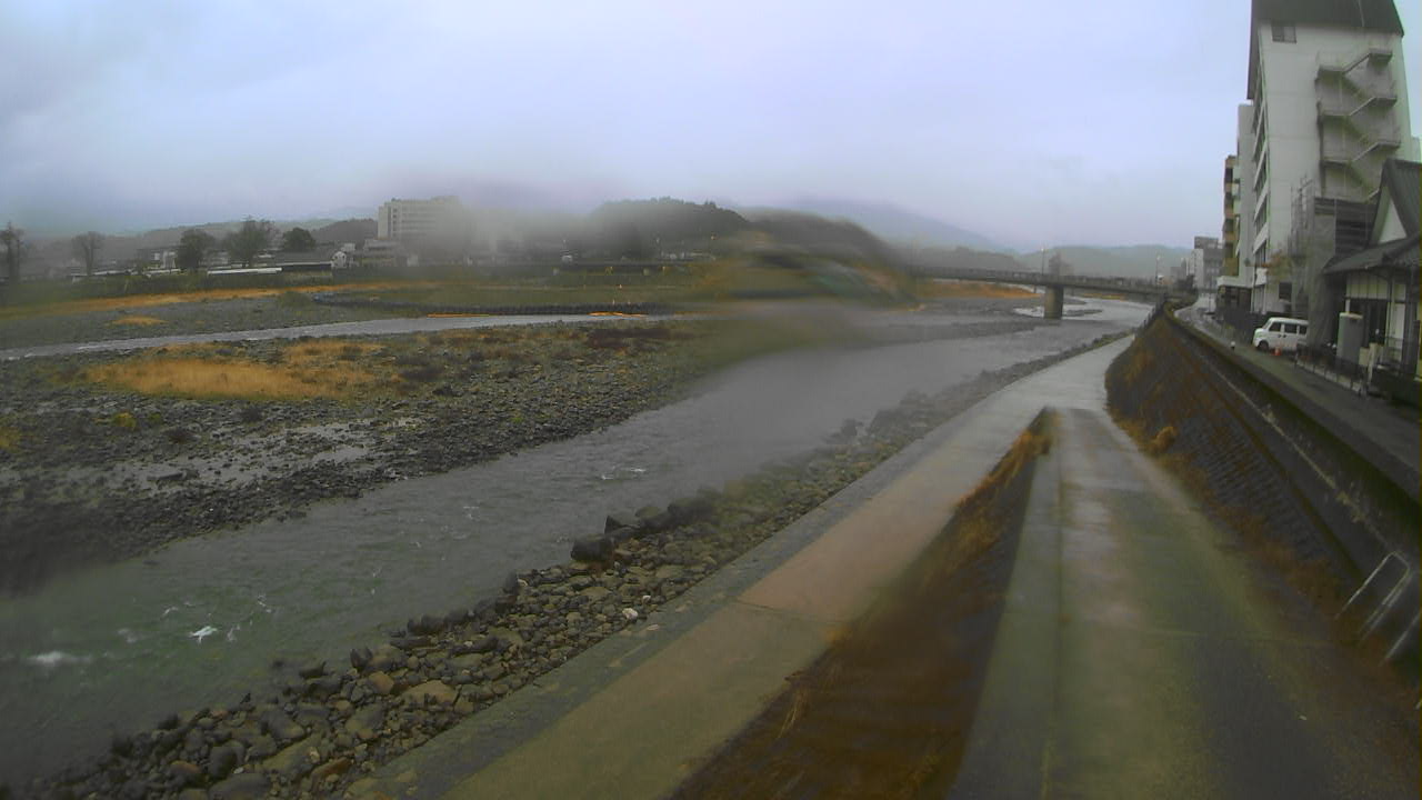 球磨川 右岸61k700人吉市九日町のライブカメラ|熊本県人吉市のサムネイル