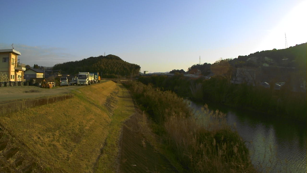 隈之城川 1k800日暮樋門のライブカメラ|鹿児島県薩摩川内市のサムネイル
