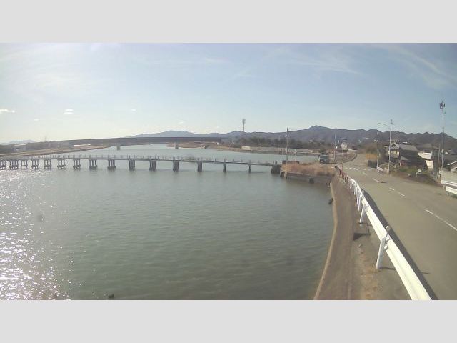 旧吉野川 長岸橋左岸箇所 左岸6k4付近のライブカメラ|徳島県松茂町のサムネイル