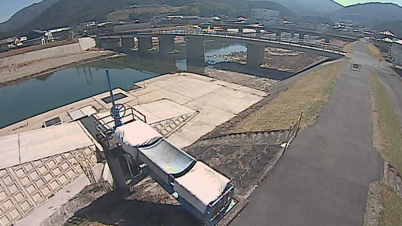 三篠川 右岸 5.9kmのライブカメラ|広島県広島市のサムネイル
