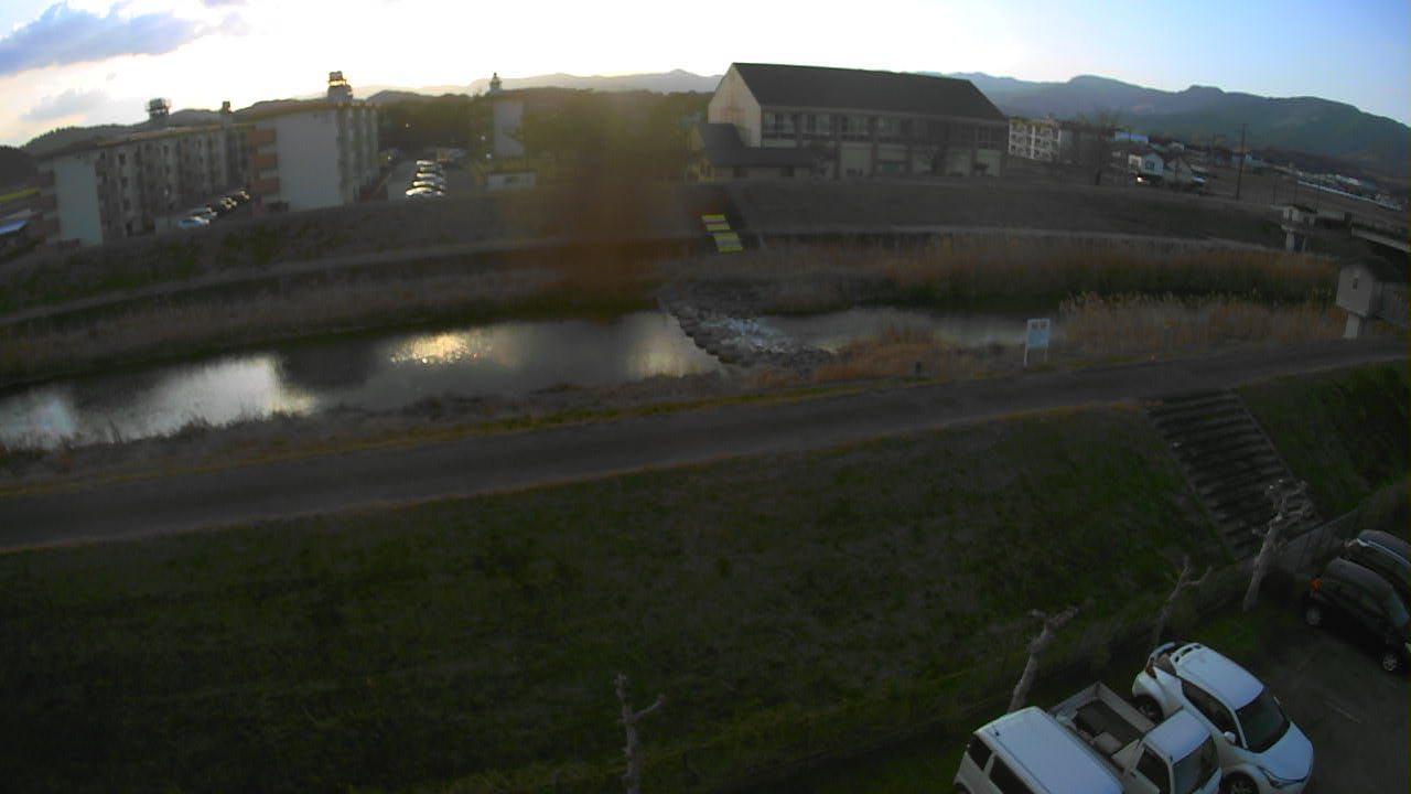 長江川 1k400付近 えびの市役所庁舎のライブカメラ|宮崎県えびの市のサムネイル