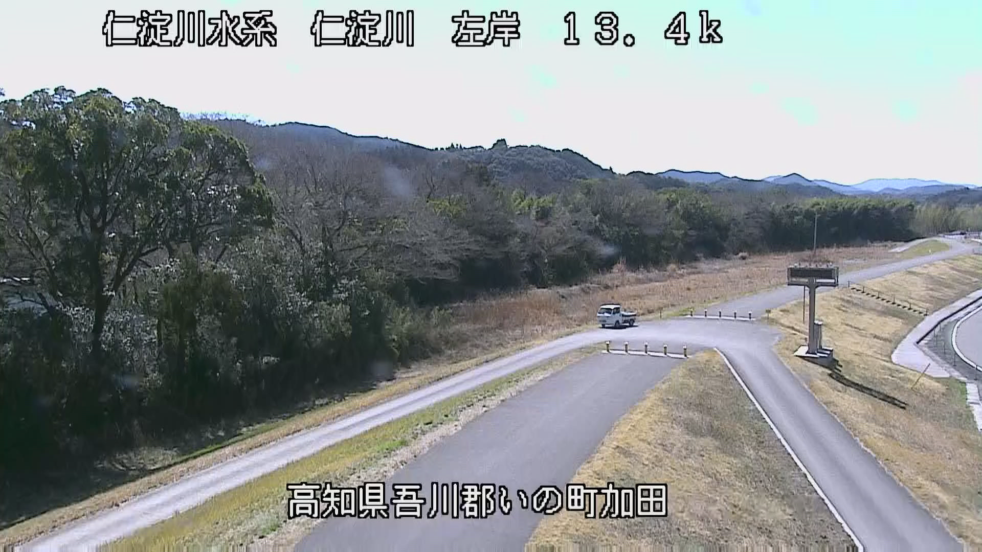 仁淀川 左岸13k4いの町 加田のライブカメラ|高知県いの町のサムネイル