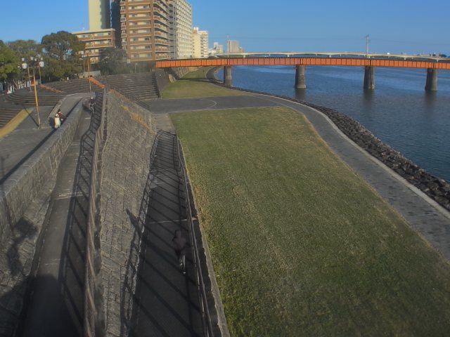 大淀川 3k200宮崎市松山2のライブカメラ|宮崎県宮崎市のサムネイル