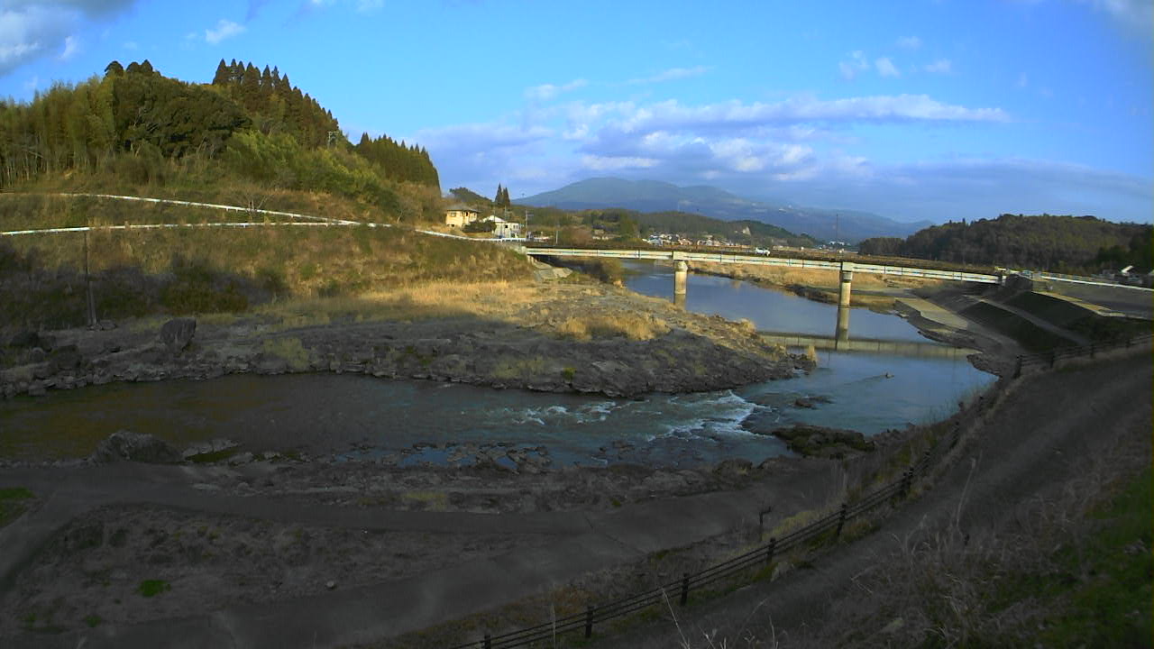 川内川 83k600轟橋のライブカメラ|鹿児島県湧水町のサムネイル