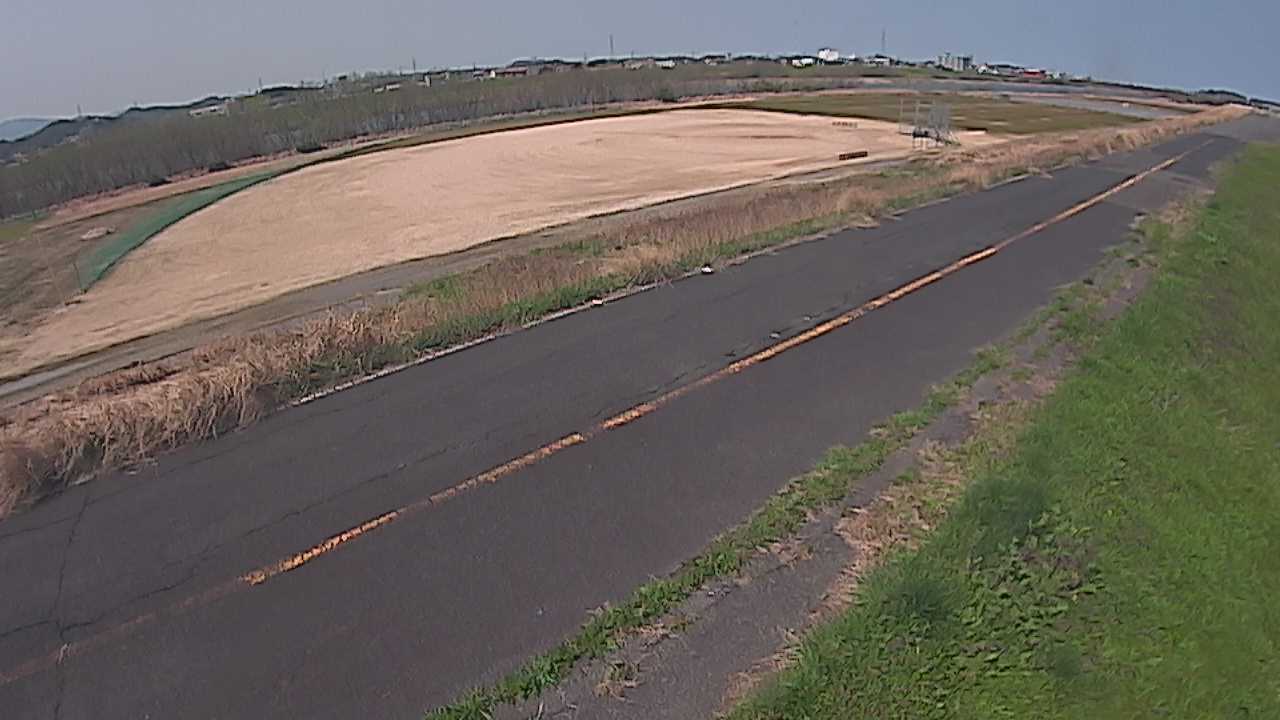 千代川 右岸 4.8kmのライブカメラ|鳥取県鳥取市のサムネイル