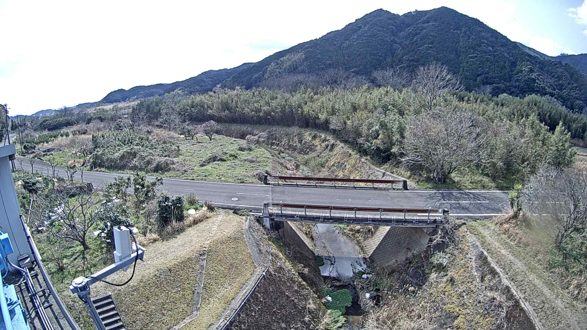 四万十川 左岸13k2四万十市佐田のライブカメラ|高知県四万十市のサムネイル