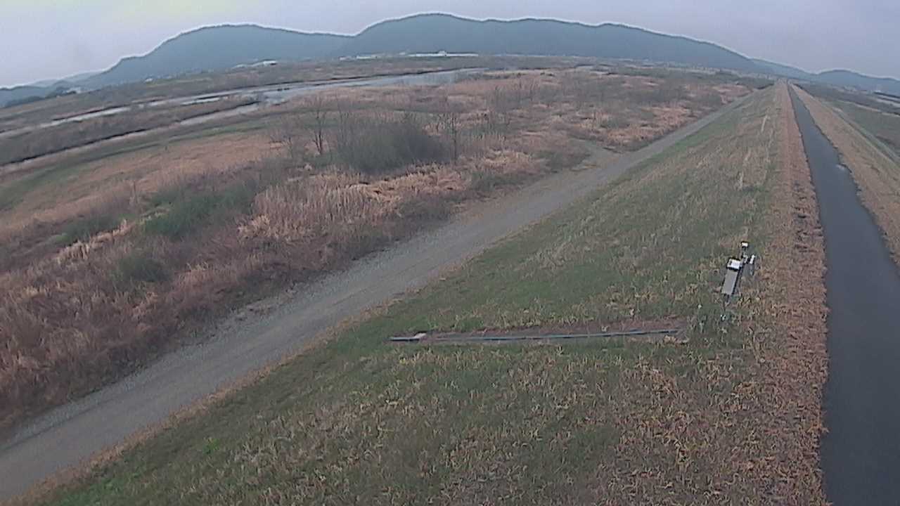 高梁川 右岸 16k400のライブカメラ|岡山県総社市のサムネイル