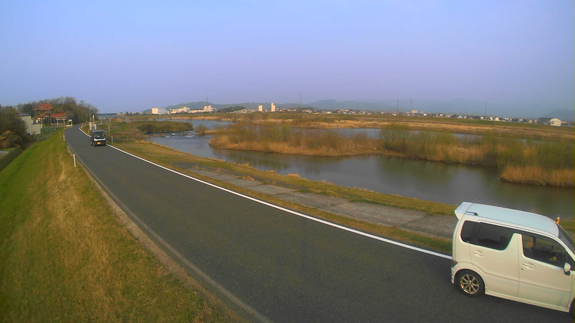 天神川 左岸 新天神橋1k600のライブカメラ|鳥取県北栄町のサムネイル