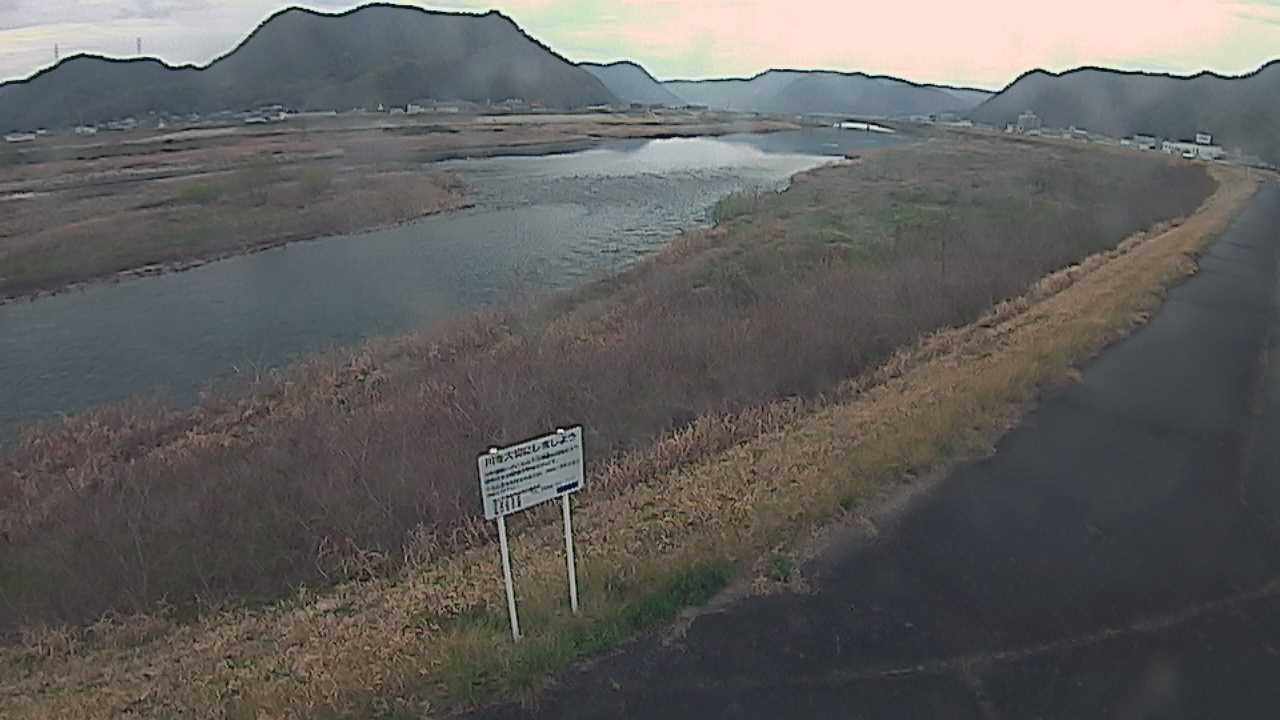 吉井川 左岸 28k300のライブカメラ|岡山県和気町のサムネイル