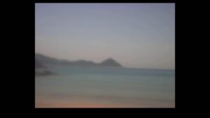 和歌山県日高町 小浦川水門付近から小浦海水浴場のライブカメラ