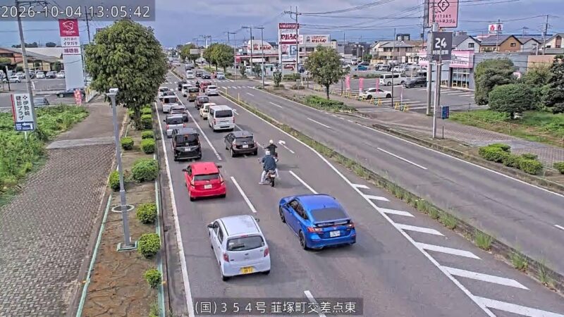 国道354号 韮塚町交差点東のライブカメラ|群馬県伊勢崎市のサムネイル